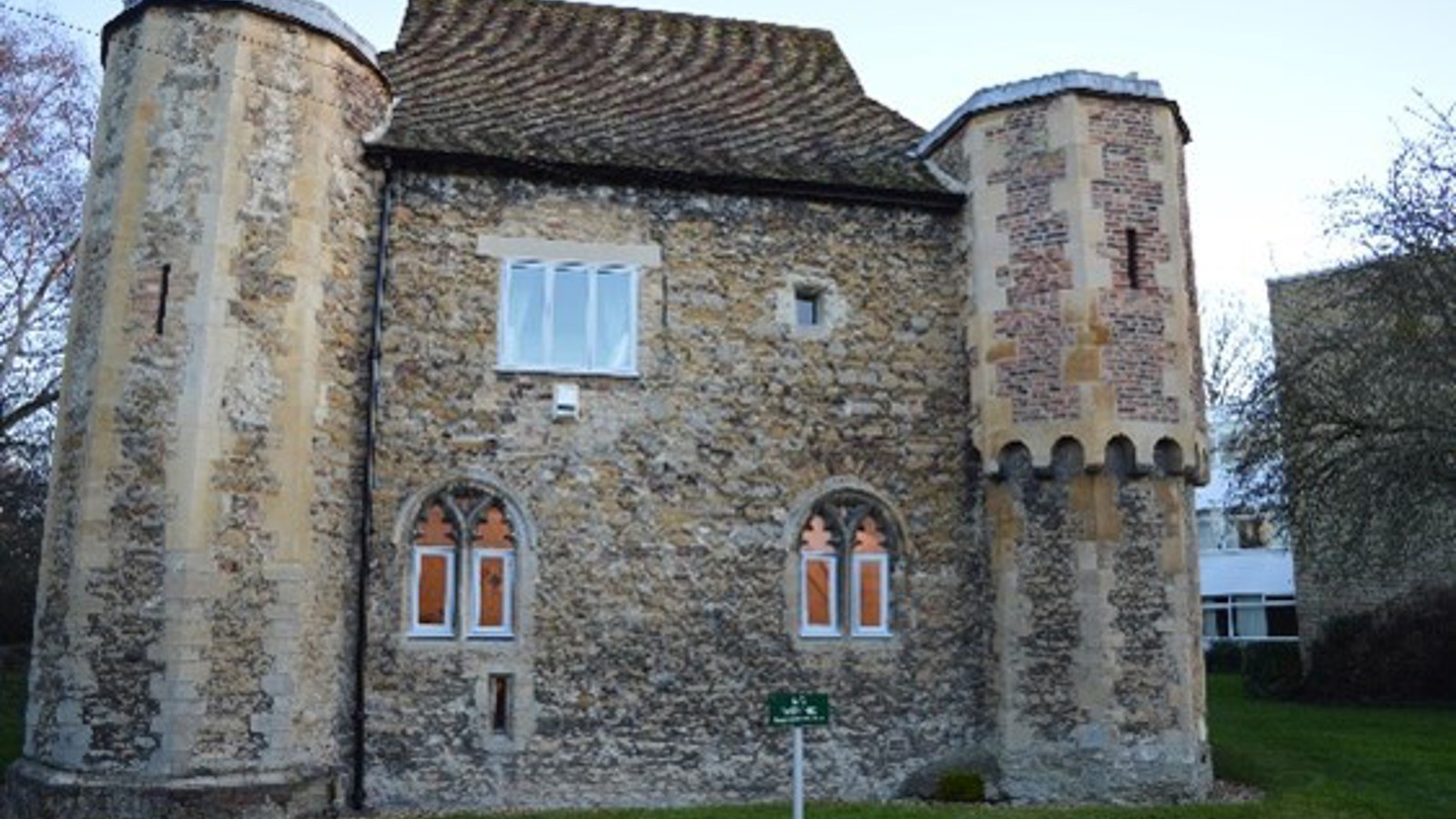 Photo 3