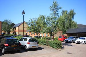  Warren Park,  Milton Keynes,  Buckinghamshire,  MK12 5NW picture 6