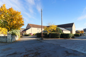 Newport Pagnell,  MK16 9PU picture 2