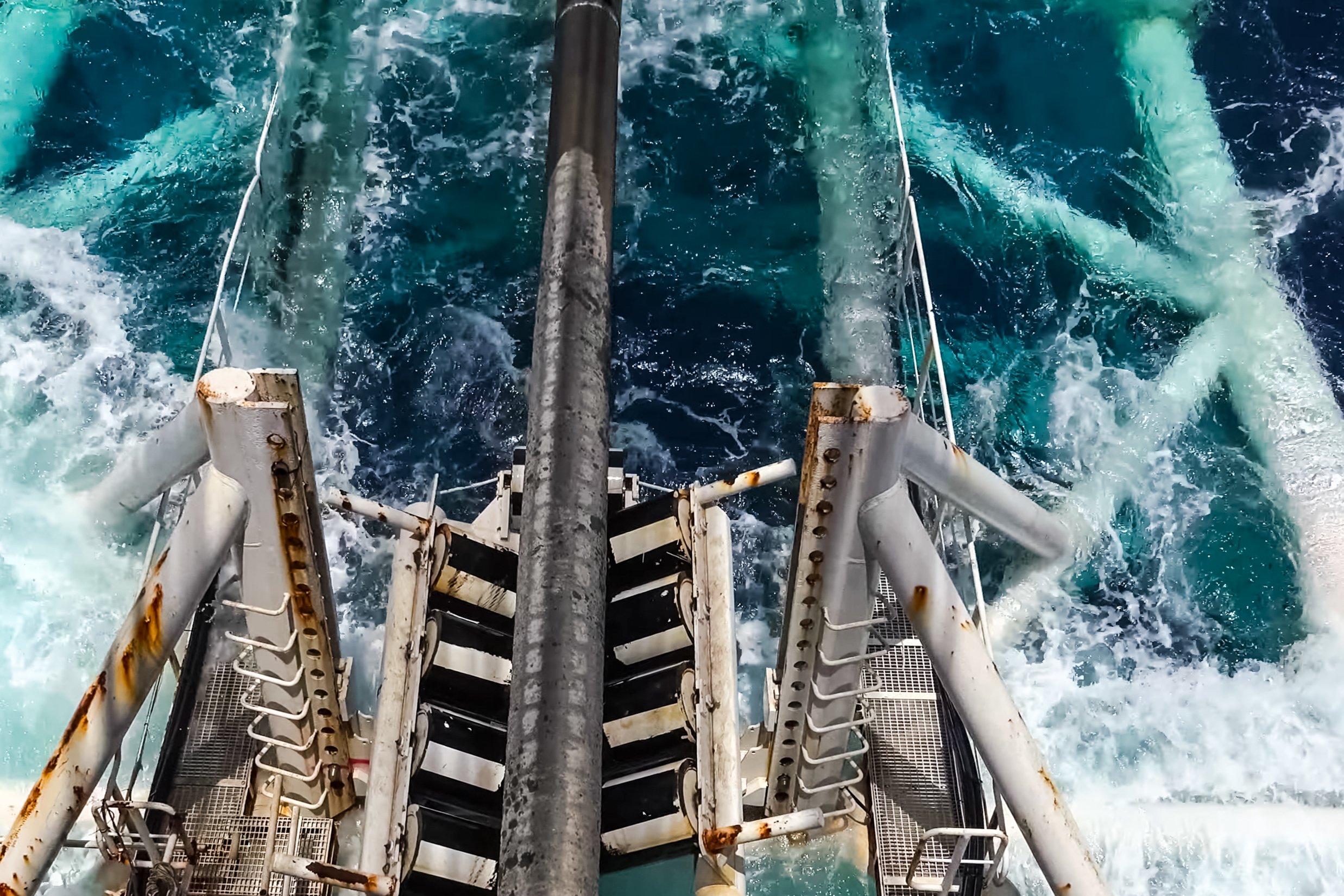 Enable access for cables or pipelines on the seabed and/or coastal landfall