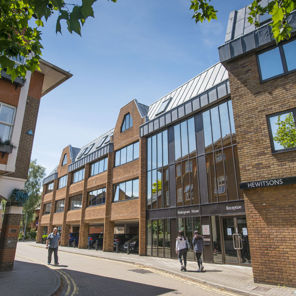 Advising on the sale and short term leaseback of a Cambridge office building