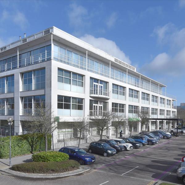 Sale of freehold office investment let to Government department