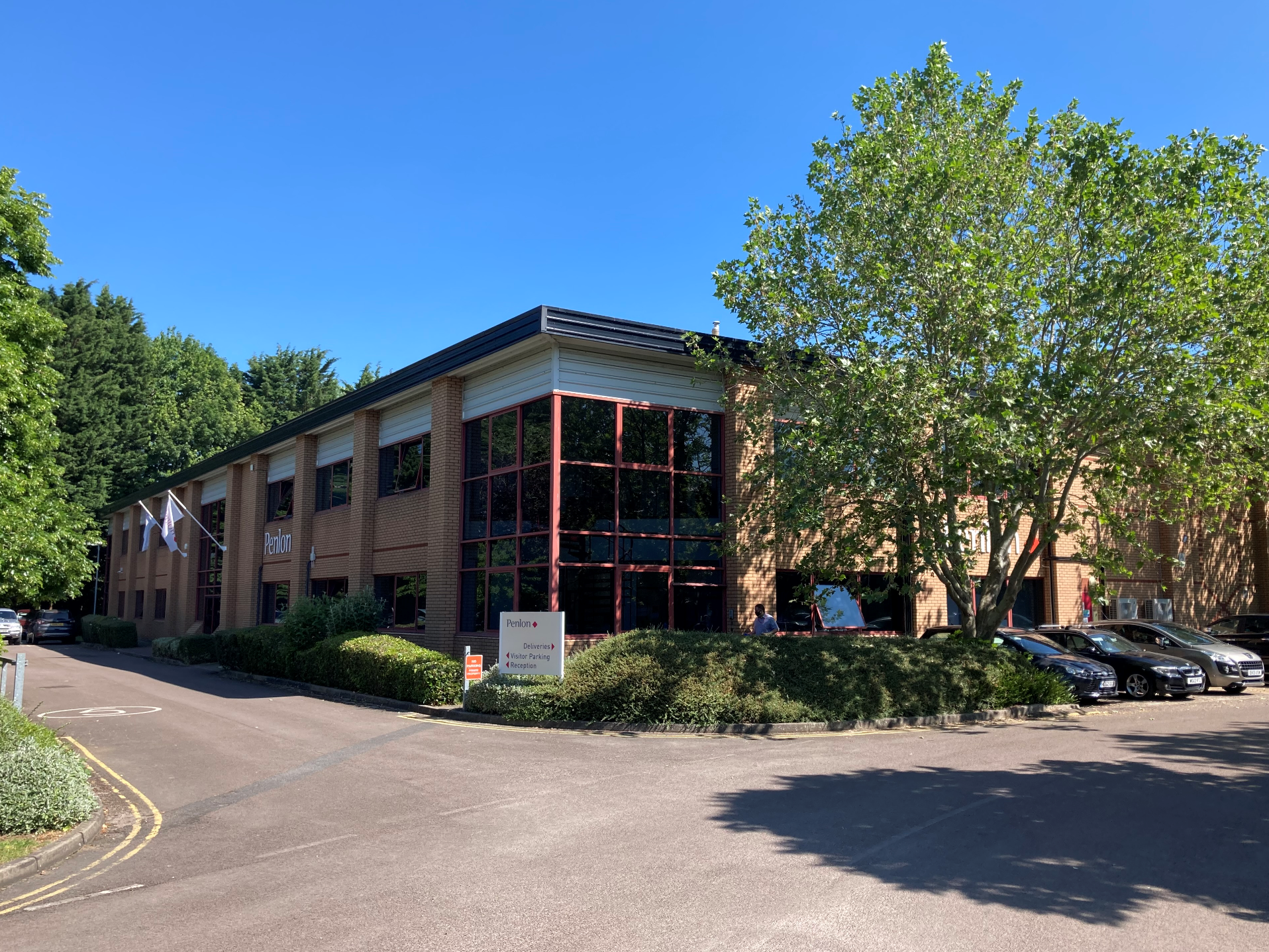 The acquisition of two office / R&D investments for Kadans Science Partner on the Abingdon Science Park