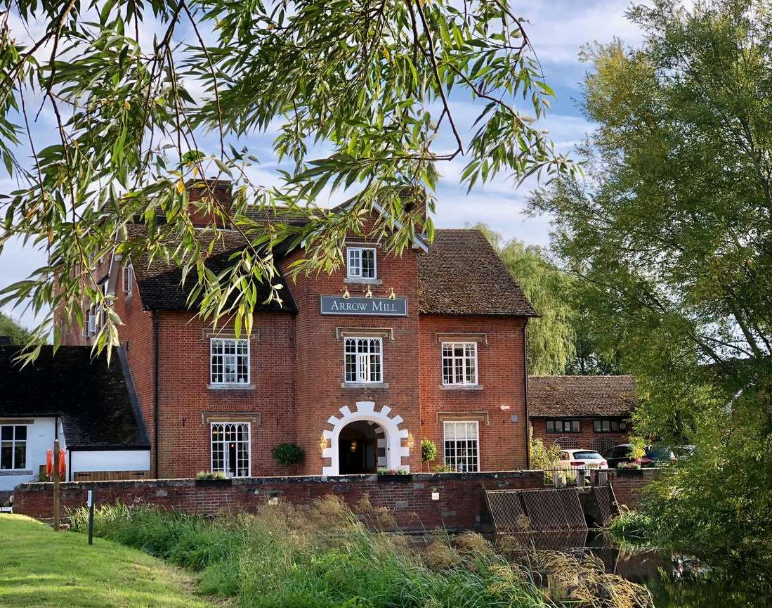 The total transformation of a cozy gastro pub in the heart of Warwickshire