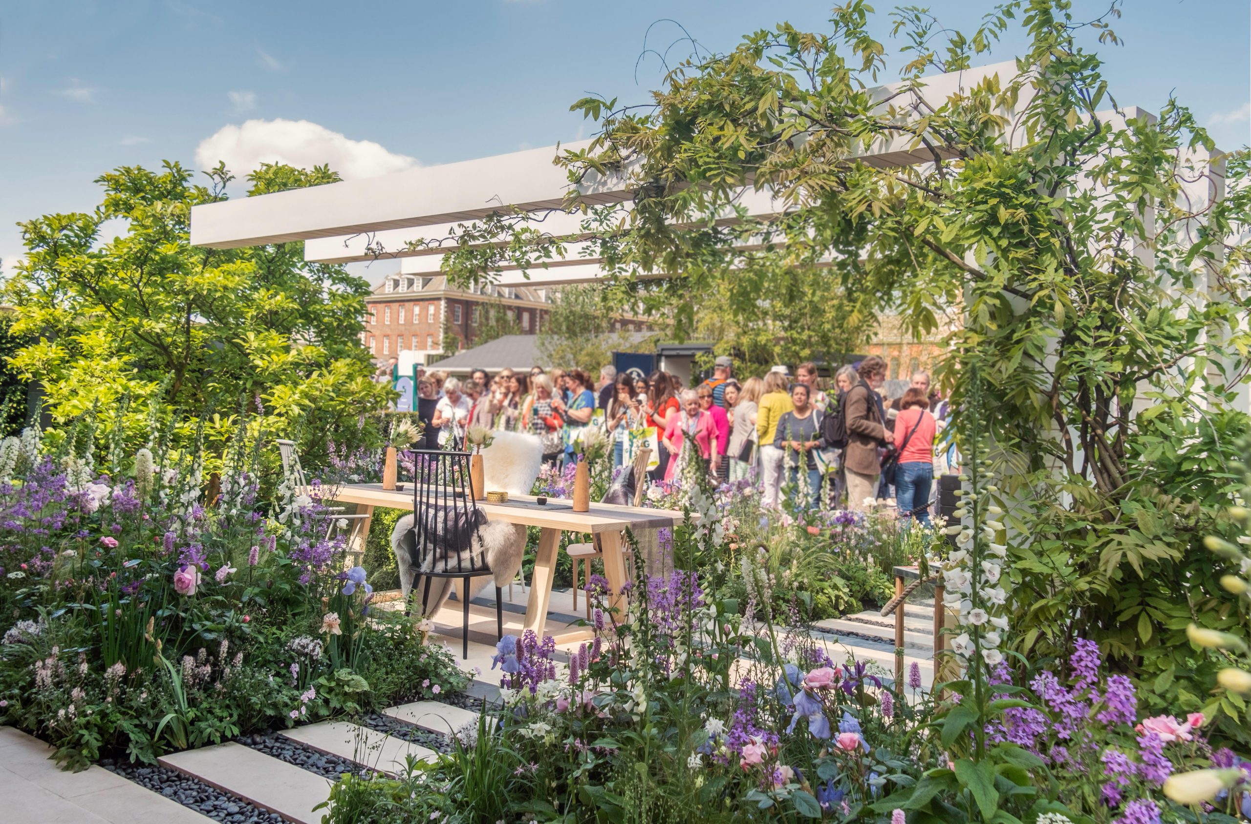 With 108 years of shows behind them, the Royal Horticultural Society needed our insight to help reschedule its renowned Chelsea Flower Show