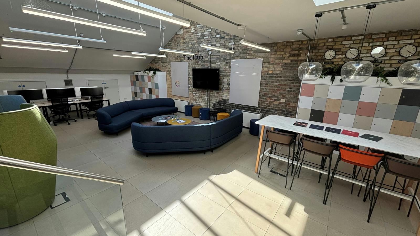 Atrium 2nd photo1.jpg Atrium 2nd photo