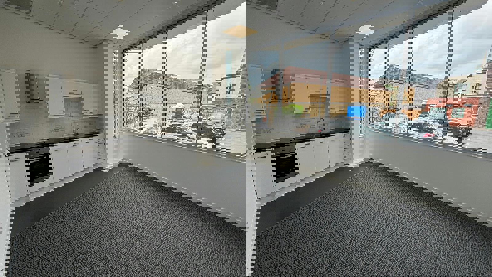 Kitchen1.jpg Kitchen