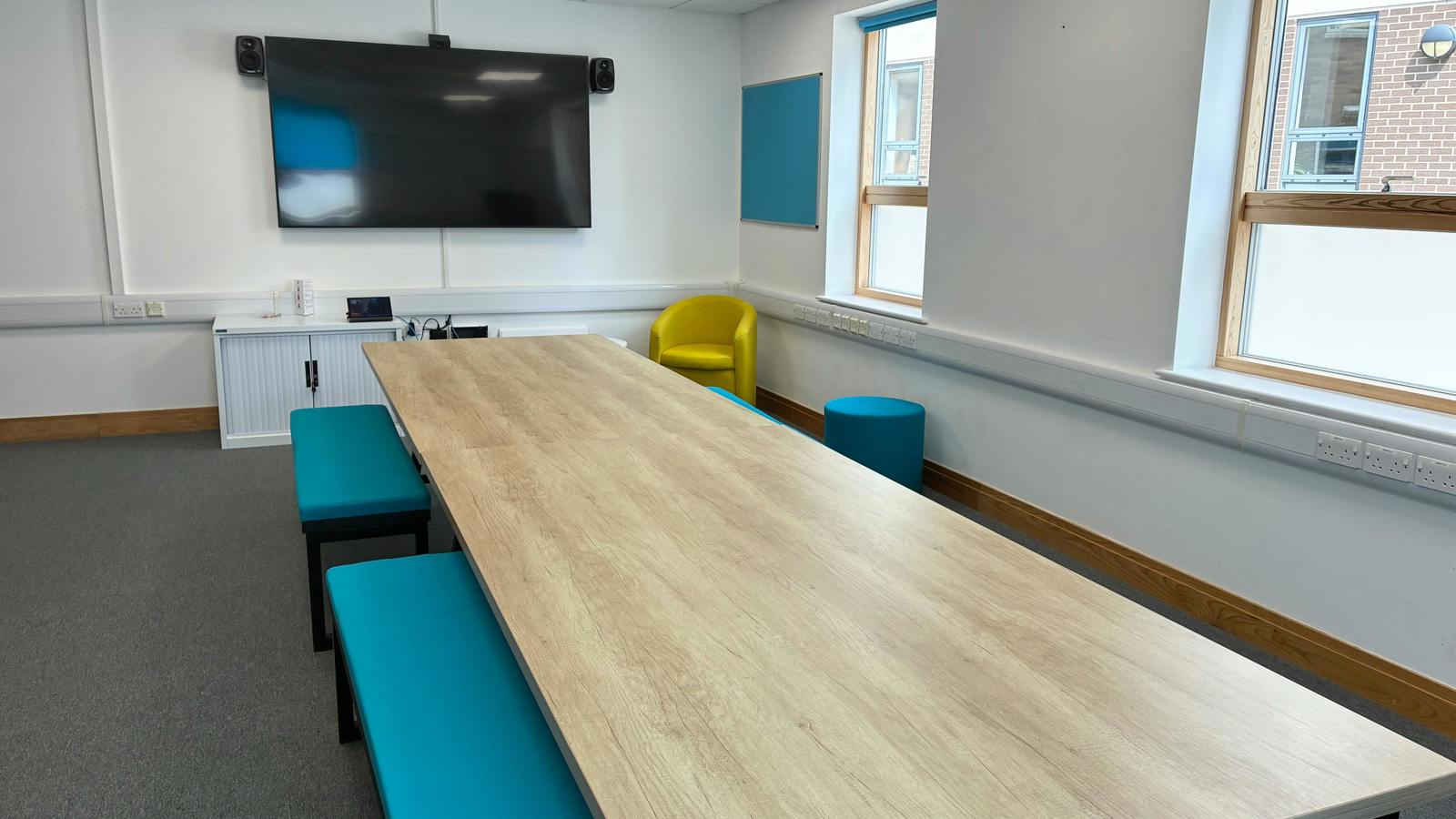 HH - Meetingroom3.jpeg HH - Meetingroom2