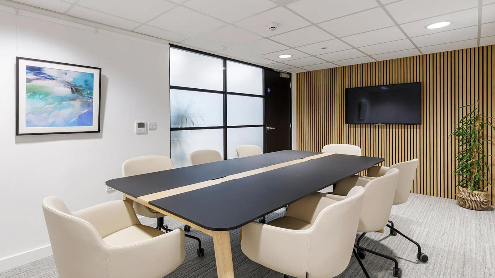 68CoLabs-Cambridge_private-meeting-room_Journey-C1441.jpg 68CoLabs-Cambridge_private-meeting-room_Journey-C1440