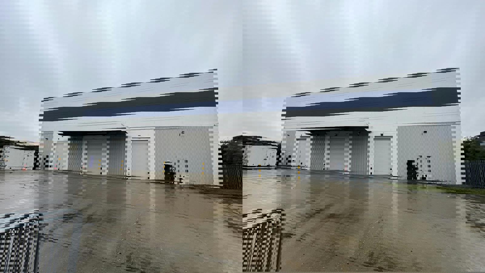 IMG_3807.JPG IMG_3806