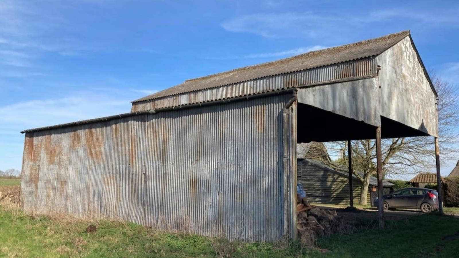 Howes Farm 1.png Howes Farm 1