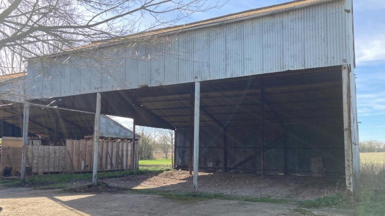 Howes Farm 2.png Howes Farm 2