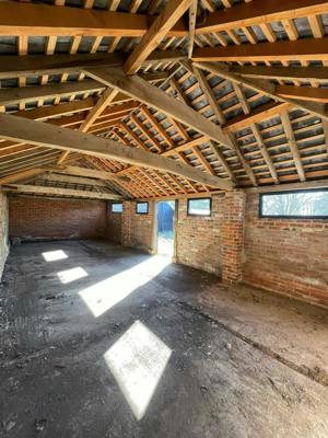  Dorewards Chase,  Braintree,  Essex,  CM7 5LS picture 2