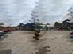  Aylesbury,  Buckinghamshire,  HP18 0XB picture 3