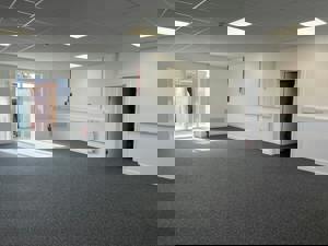  Aylesbury,  Buckinghamshire,  HP18 0XB picture 3