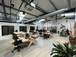  Unit 5 Century Court, Westcott Venture Park,  Aylesbury,  Buckinghamshire,  HP18 0XB picture 5