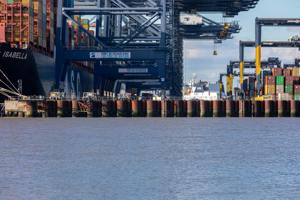  Ipswich,  IP6 0RL picture 3