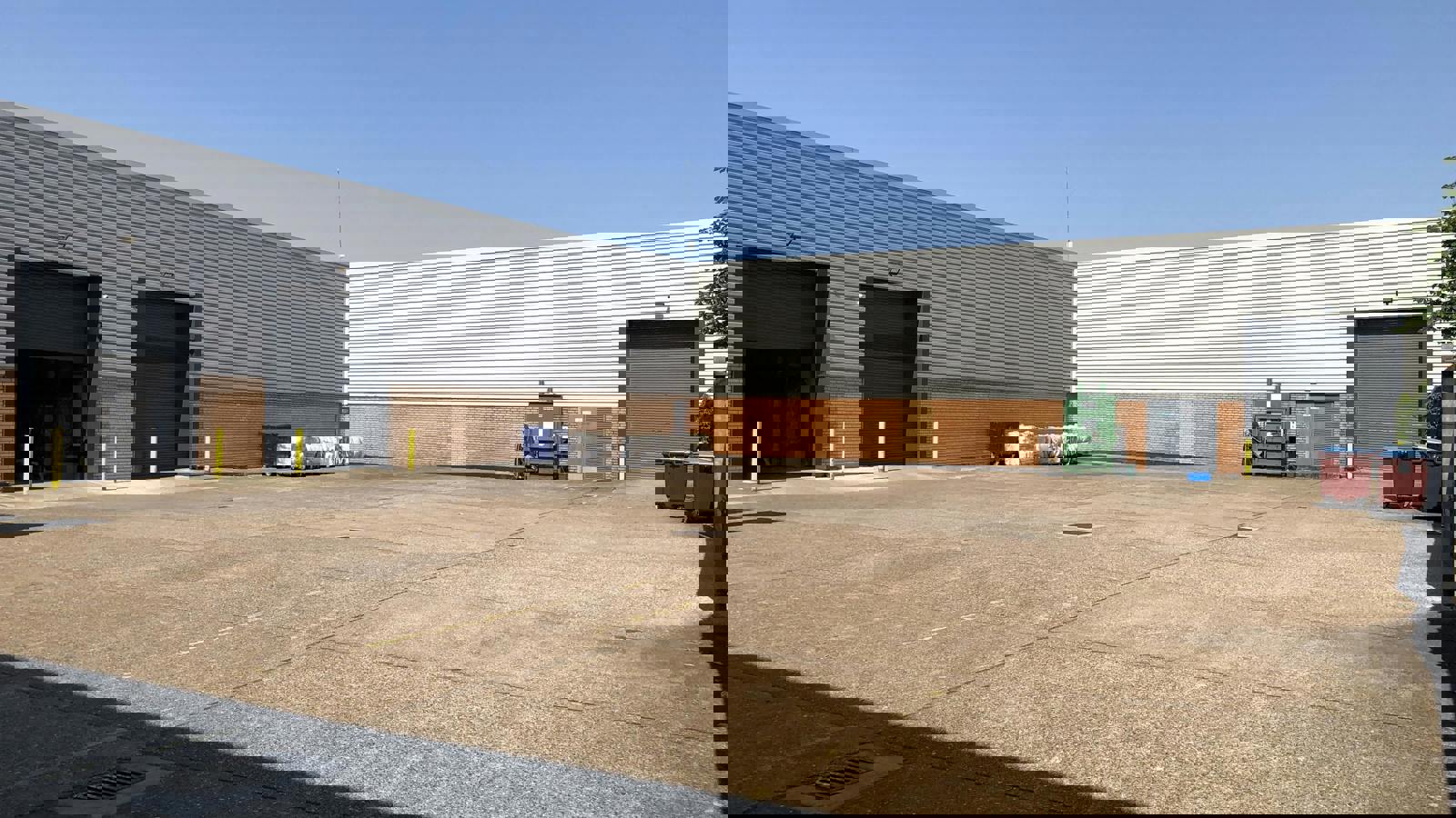 IMG_9733.jpg IMG_9732