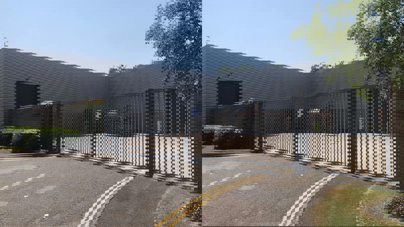 IMG_9766.jpg IMG_9765