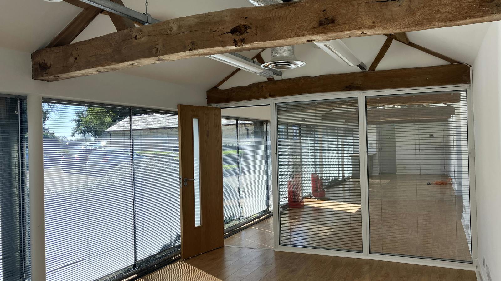 6 Manor Farm Ct Int 1