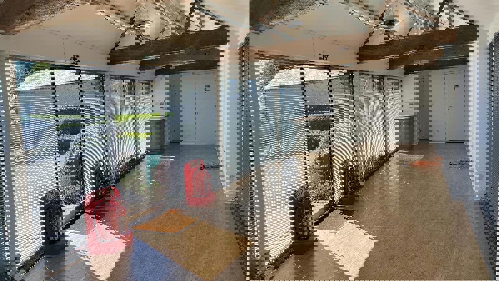 6 Manor Farm Ct Int 2