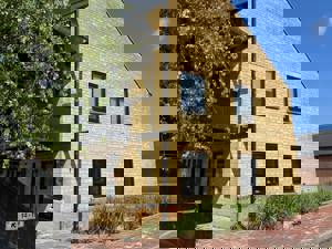  Warren Park,  Milton Keynes,  Buckinghamshire,  MK12 5NF picture 1