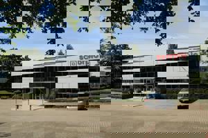  Sunrise Parkway,  Linford Wood,  Milton Keynes,  MK14 6LS picture 1