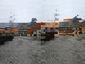  Swanbourne,  Milton Keynes,  Buckinghamshire,  MK17 0SR picture 2