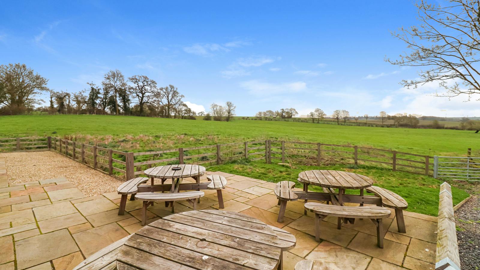 bidwells - shipton barns (13)1.JPG bidwells - shipton barns (13)
