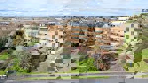  Bedford,  Bedfordshire,  MK41 7LW picture 2