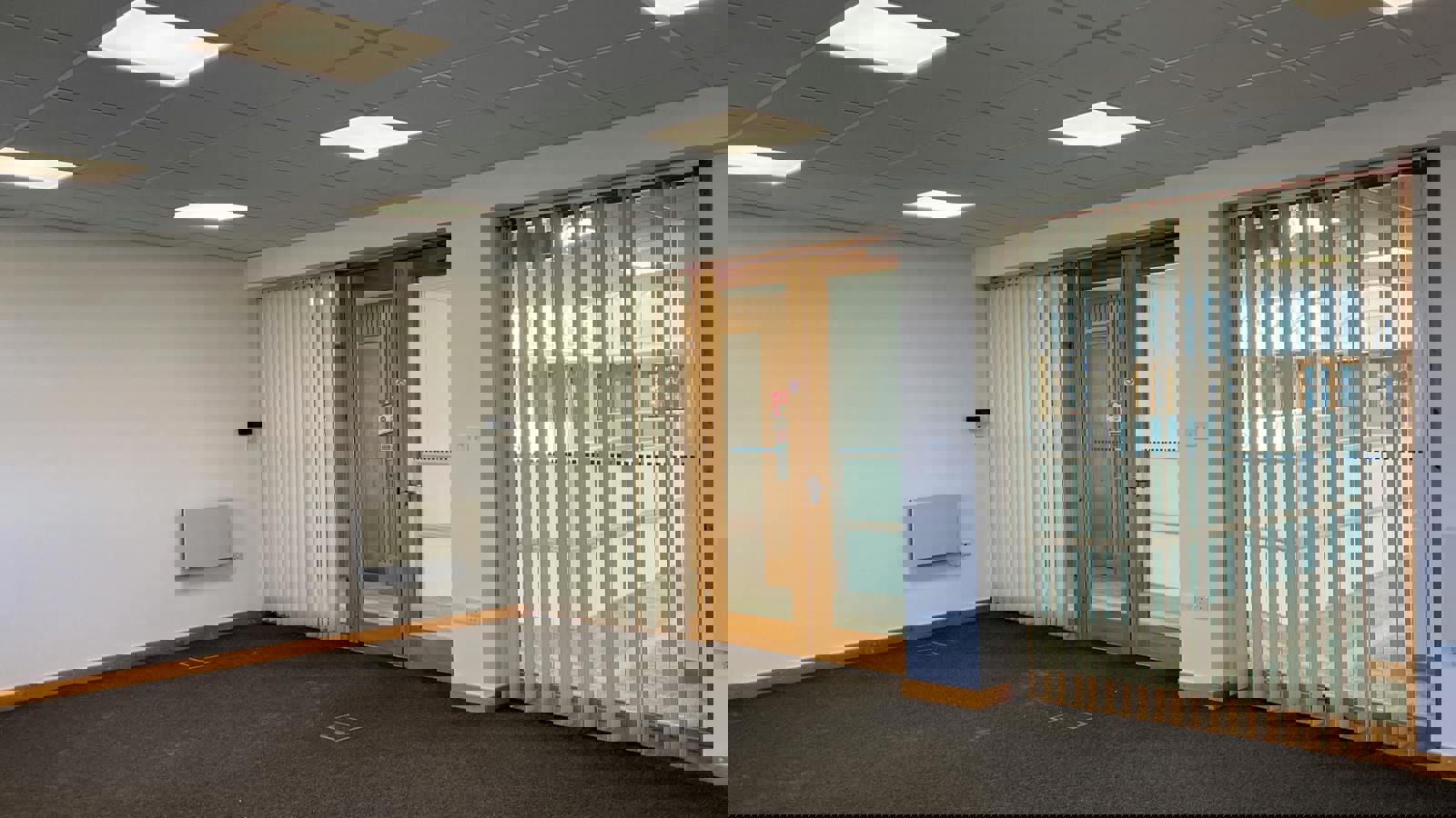 46 Shenley Int 4.JPG 46 Shenley Int 2