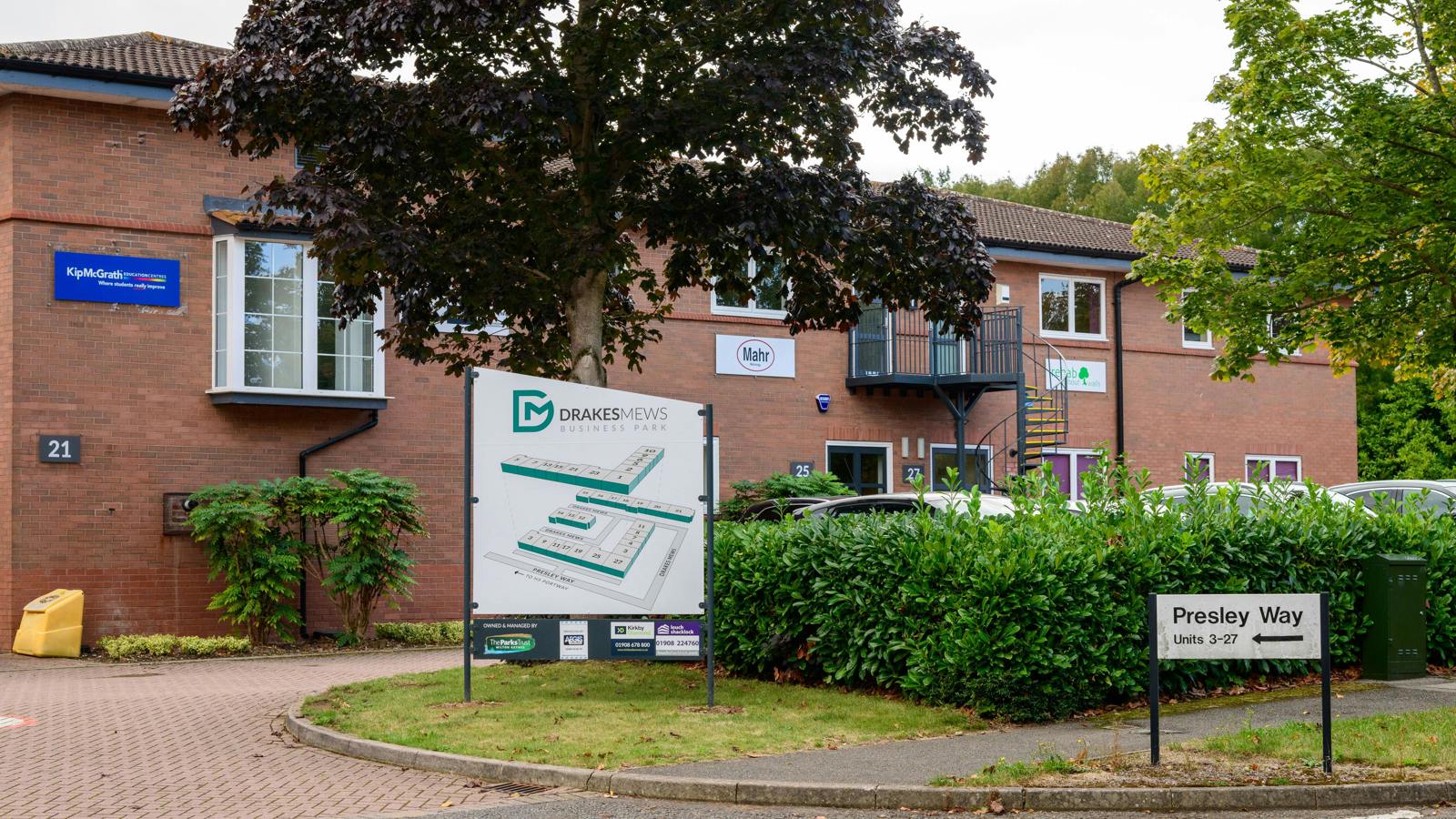 240909_0158_HOLLIS TIF 30060430626