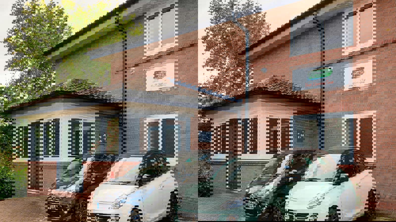 240909_0191_HOLLIS TIF 30060429874.jpg 240909_0191_HOLLIS TIF 30060429873