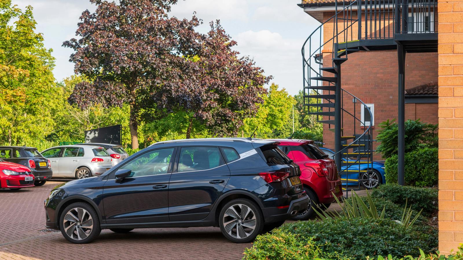 240909_0304_HOLLIS TIF 30060430637