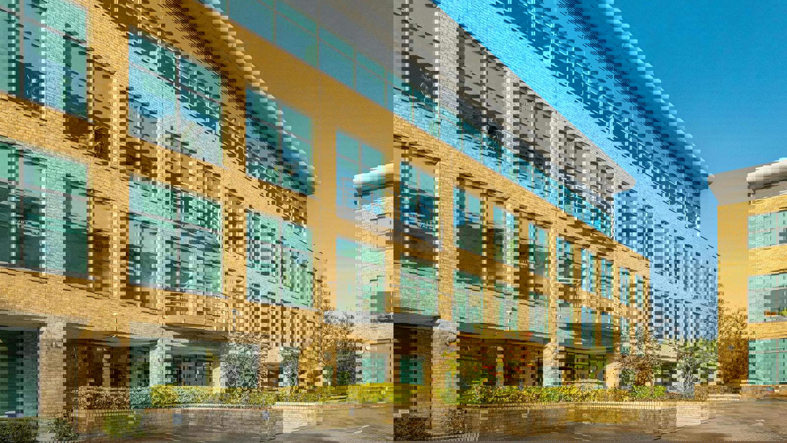 Altius Exterior  Sunny 27.jpg Altius Exterior  Sunny 26