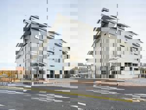  Raunds,  NN9 6XU picture 1