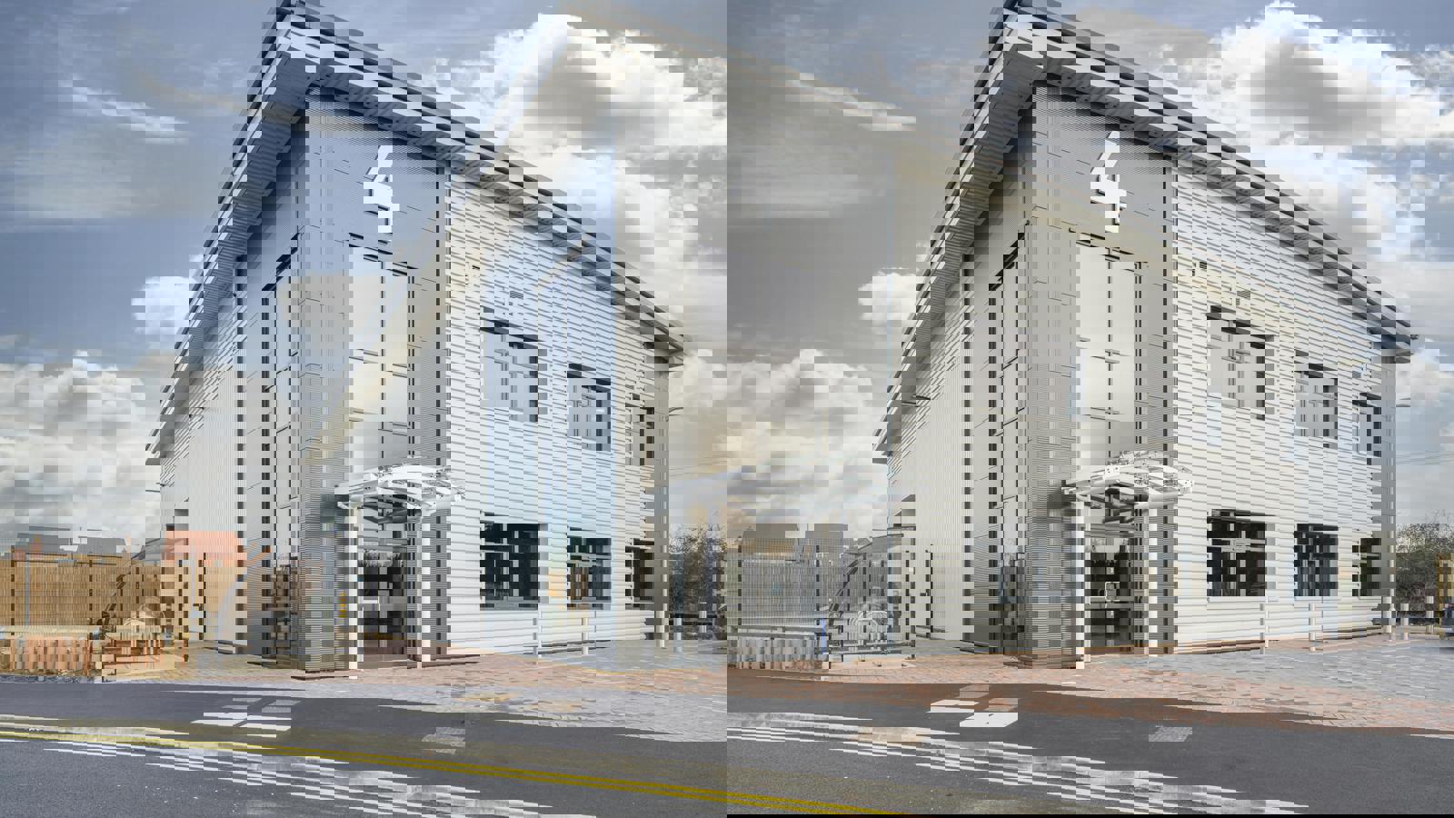 20260214hillwood255-Edit1.jpg 20260214hillwood255-Edit