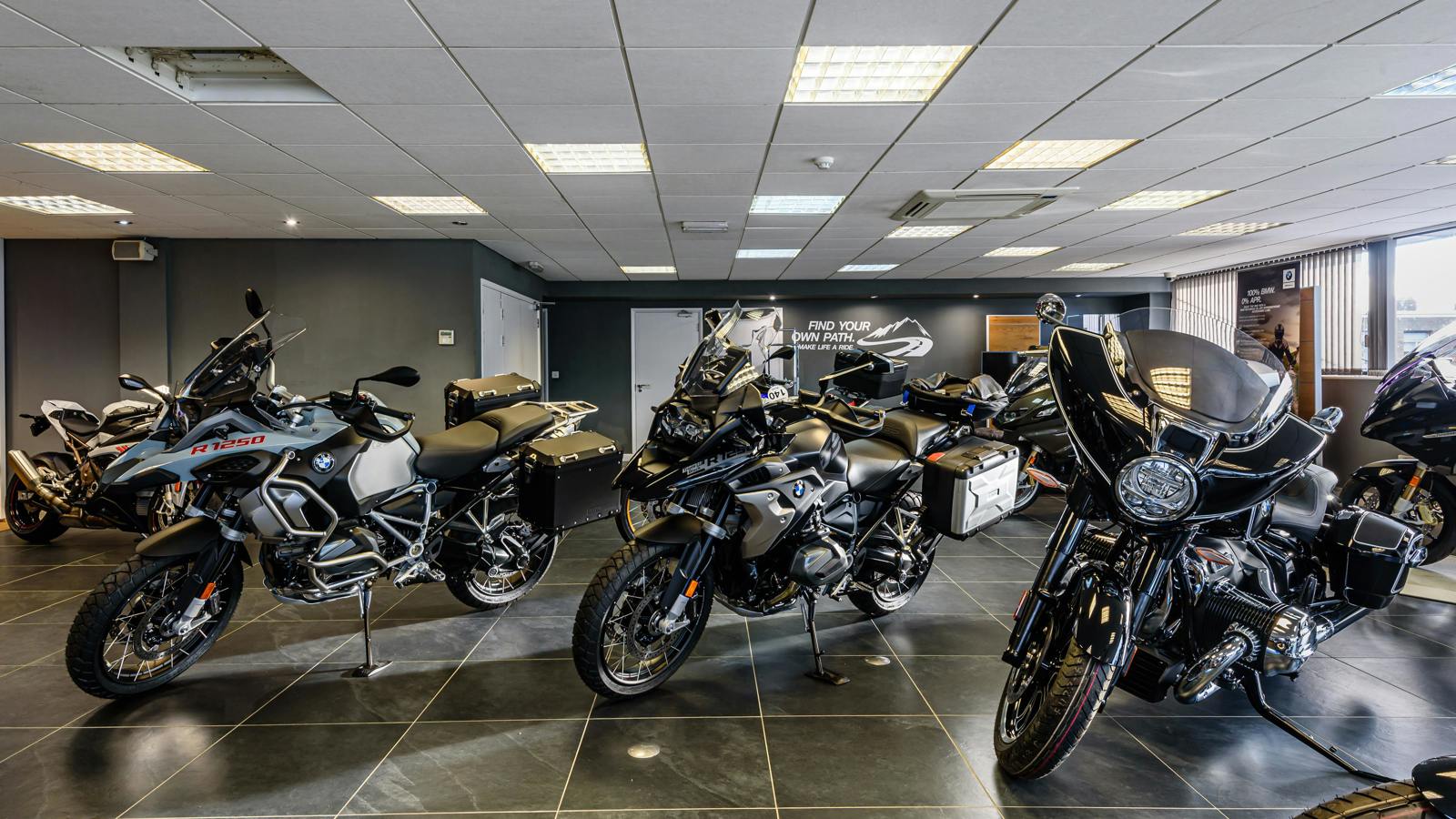 Ber St 120 Harley & BMW 003