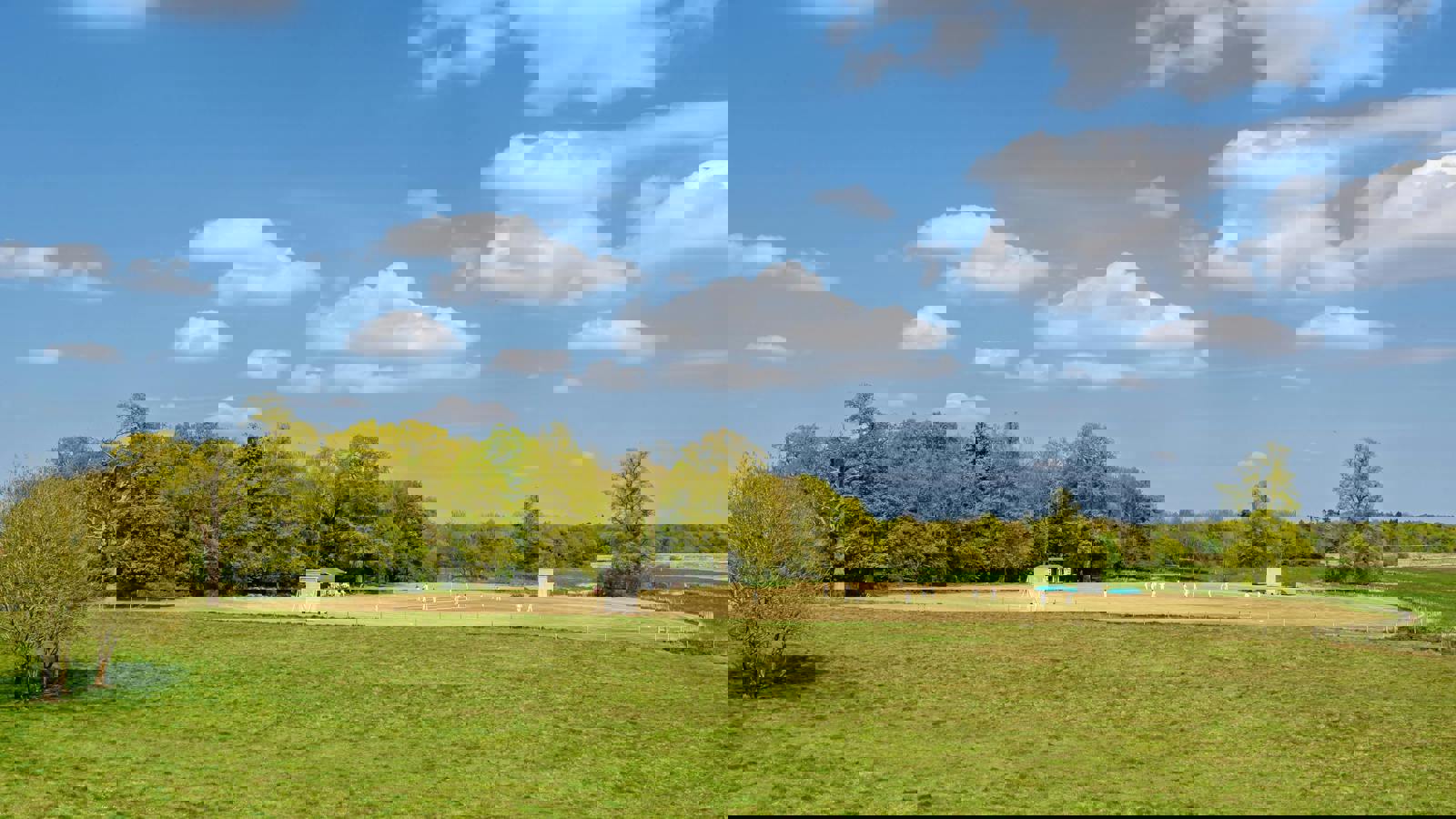 Exterior 048.jpeg Exterior 048