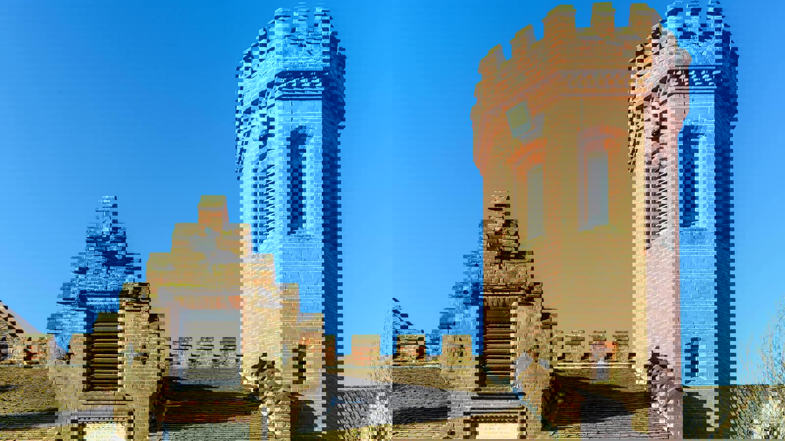 KH Exterior 012.jpeg KH Exterior 012