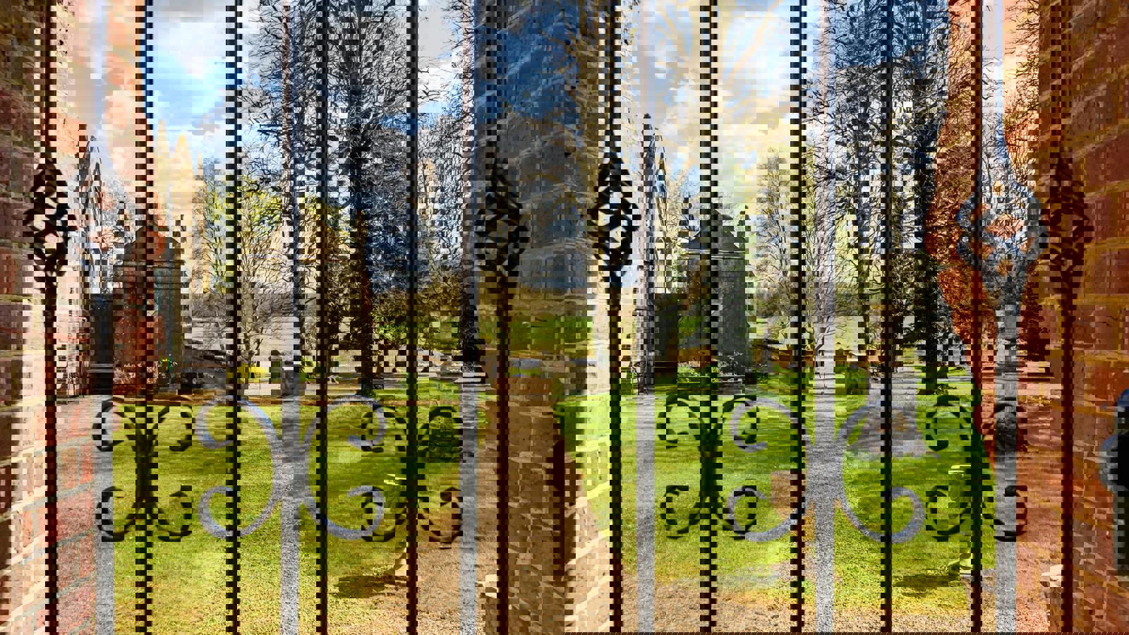 KH Exterior 021.jpeg KH Exterior 021