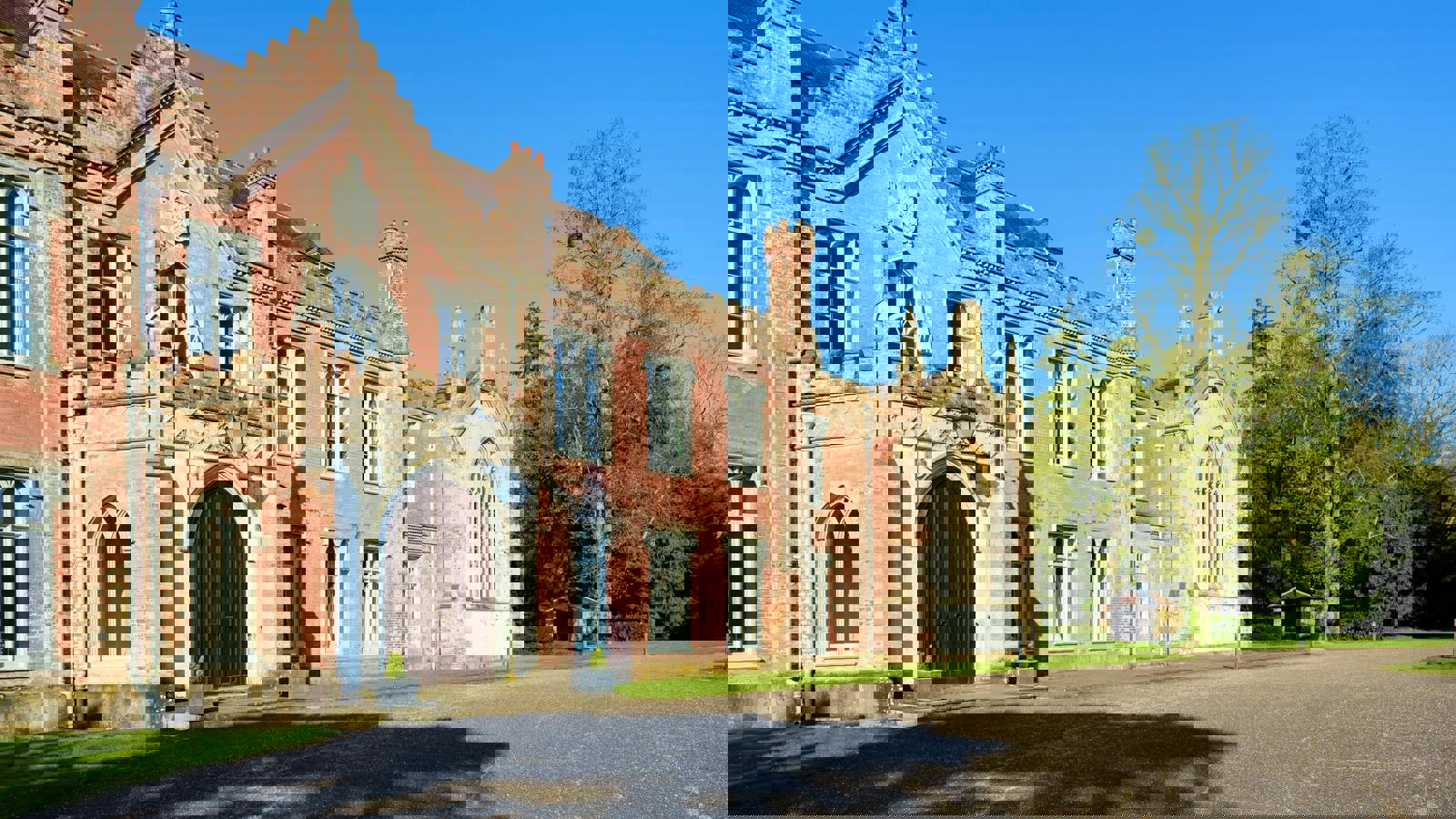 KH Exterior 027.jpeg KH Exterior 027