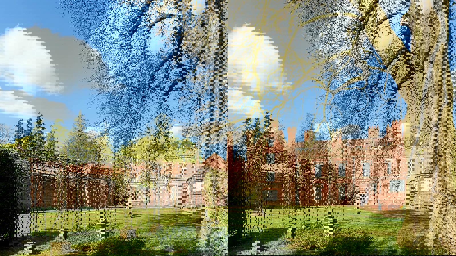 KH Exterior 037.jpeg KH Exterior 037