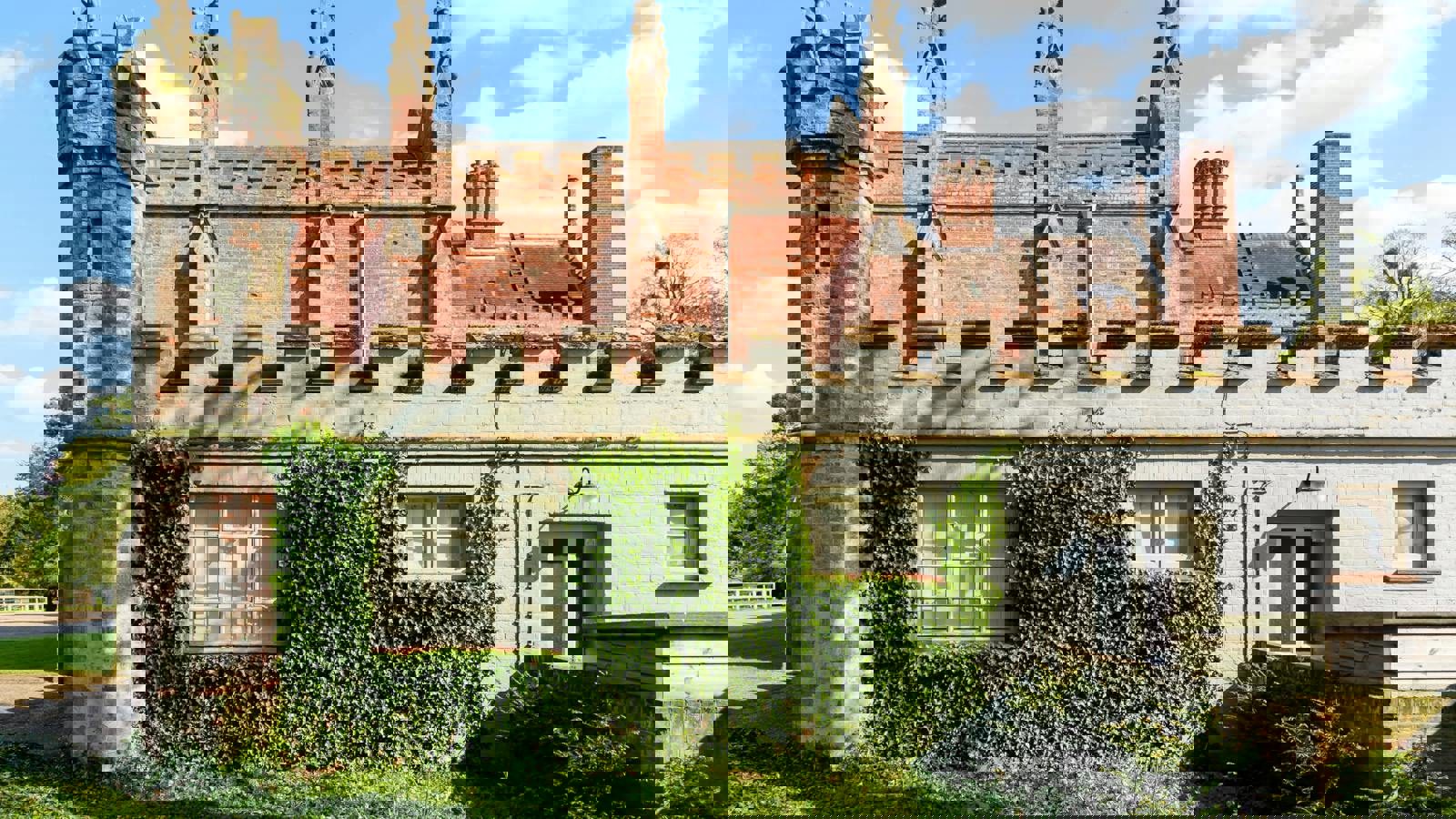 KH Exterior 045.jpeg KH Exterior 045