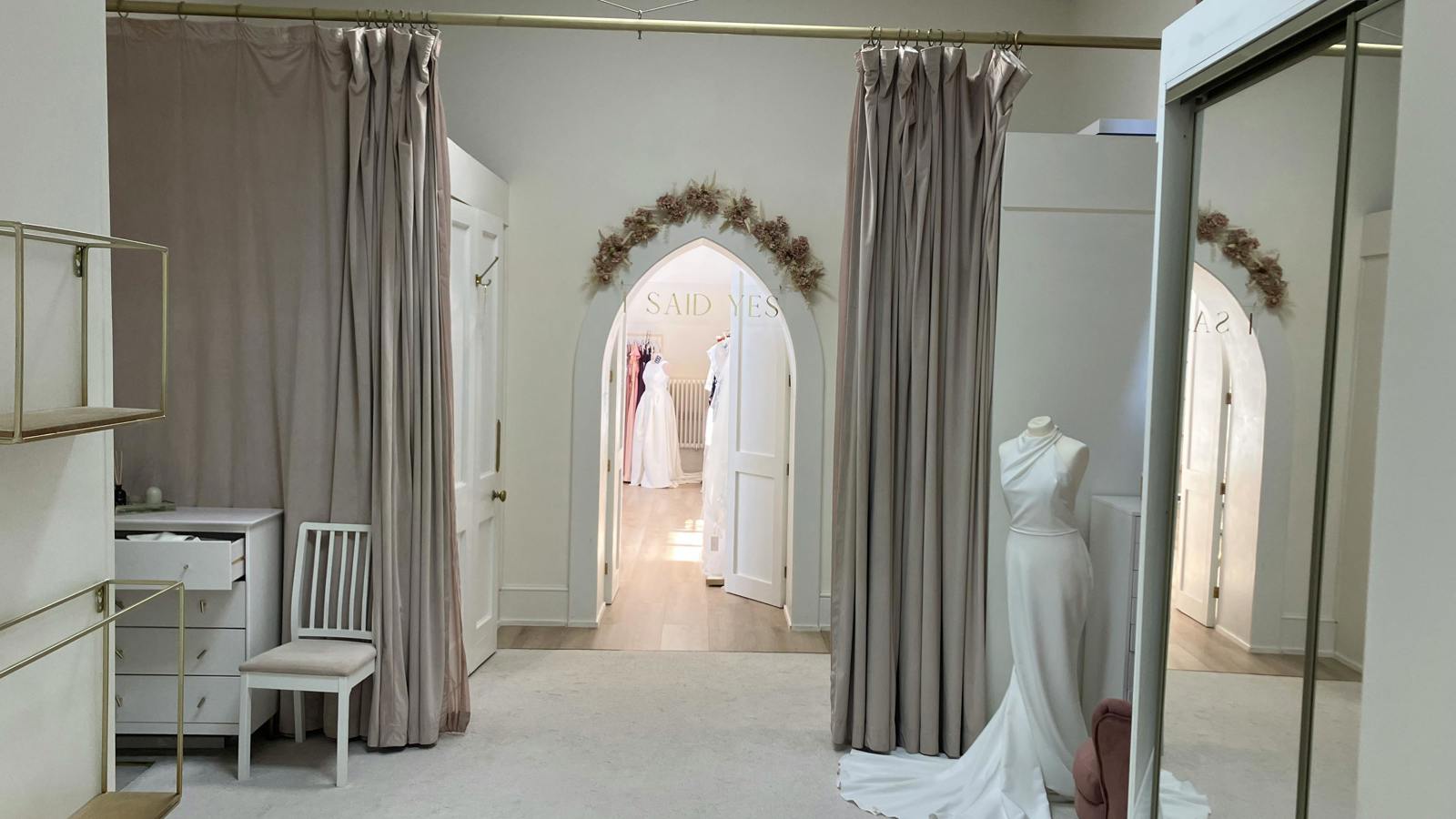 Peverel Suite, 19.jpeg Peverel Suite, 12