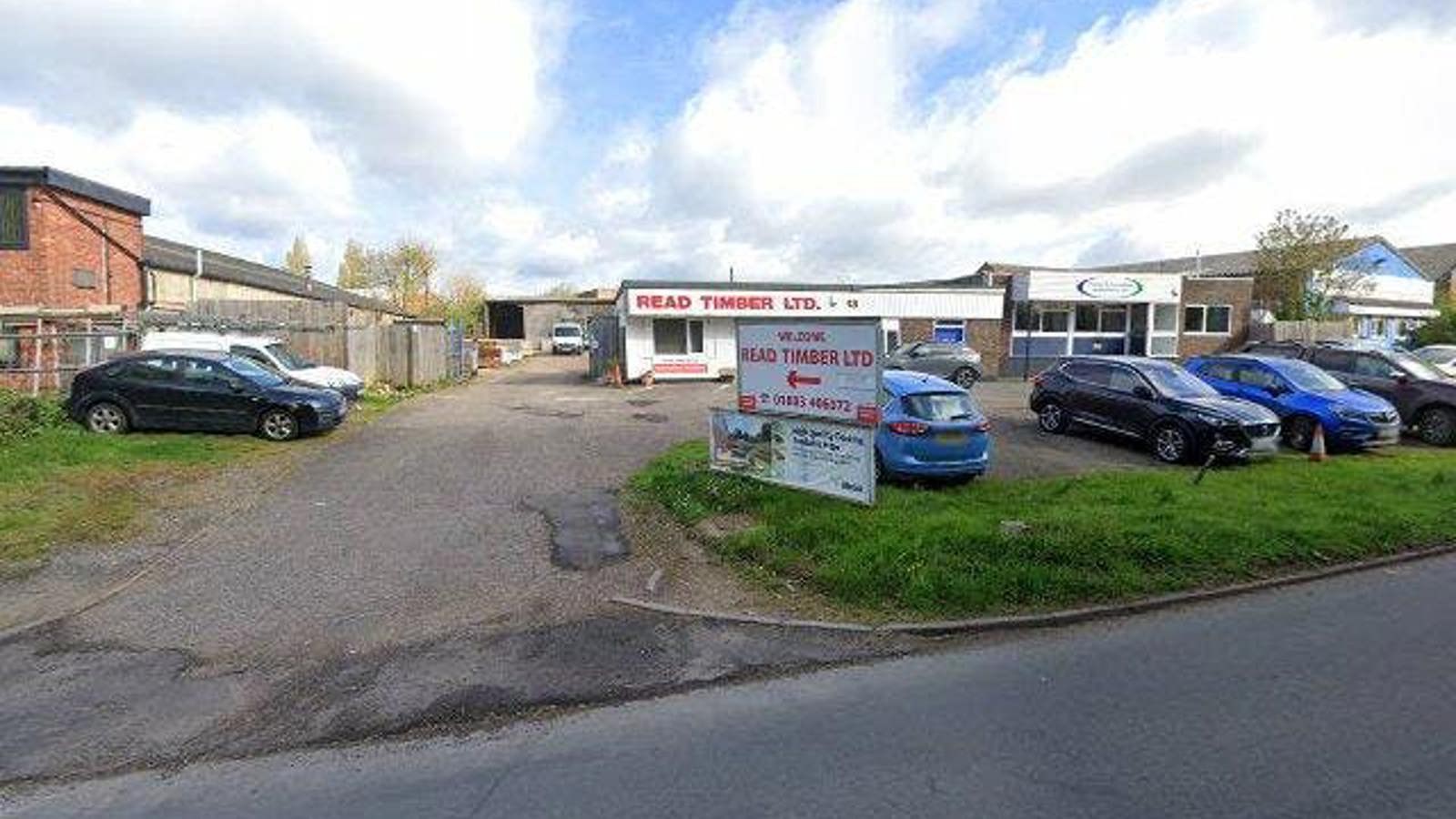 Street View.jpg Street View