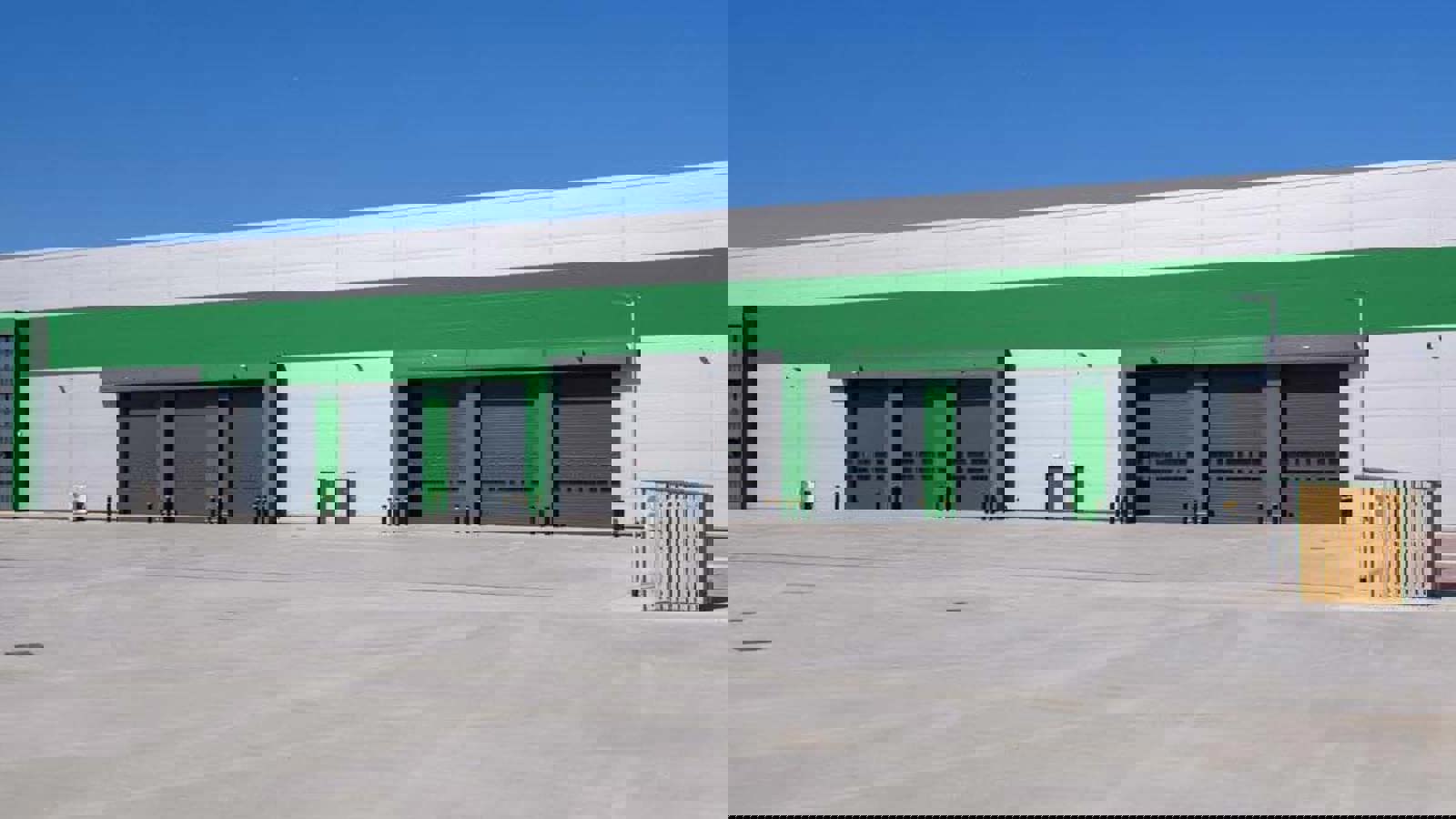 Peachman Way Units 1  2 0426_Photo 6.jpg Peachman Way Units 1  2 0426_Photo 6