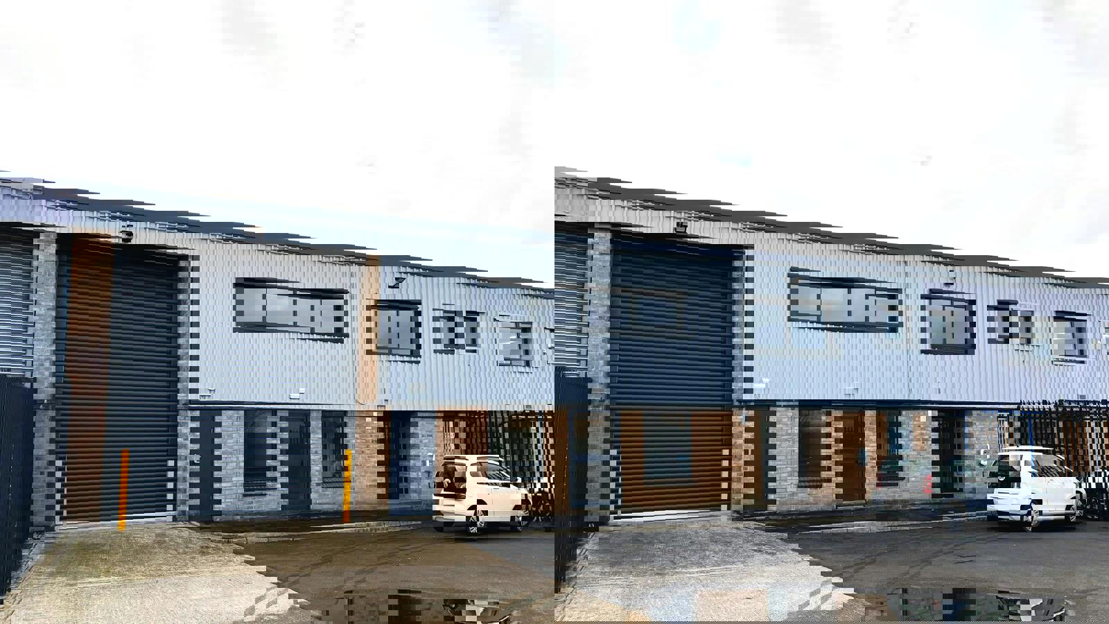 26 Nuffield Way Exterior IMG_1491.JPG 26 Nuffield Way Exterior IMG_1491