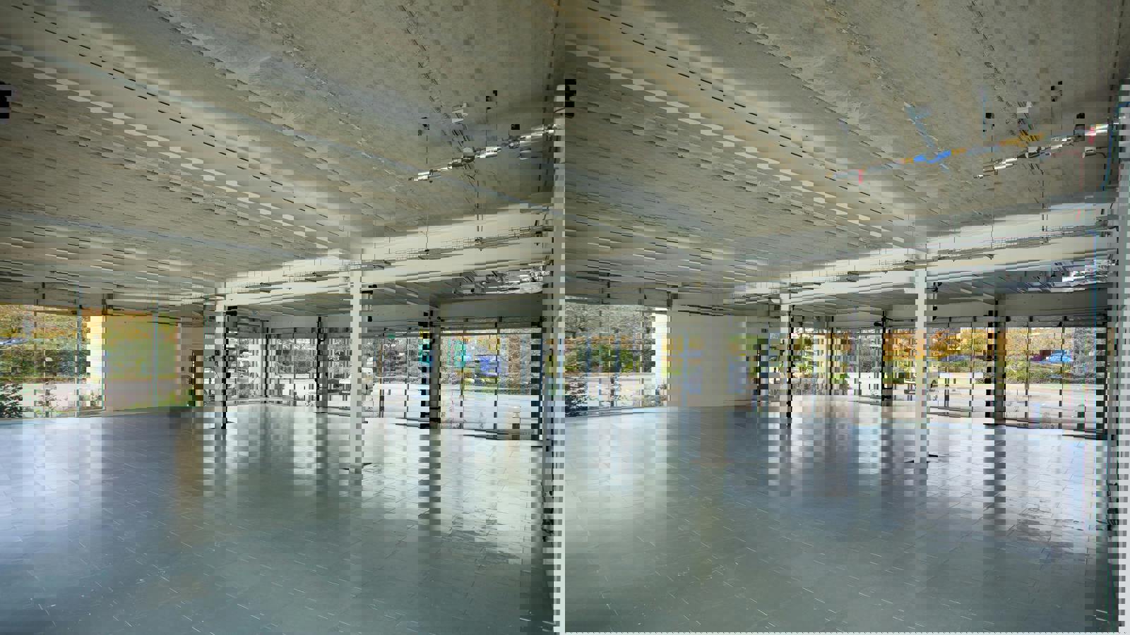 551076 internal1.jpg 551076 internal