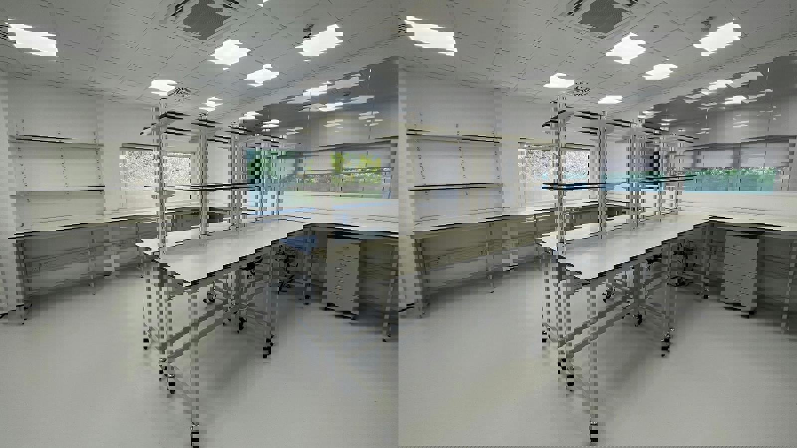 7400 ARC Oxford Lab interior.JPG 7400 ARC Oxford Lab interior